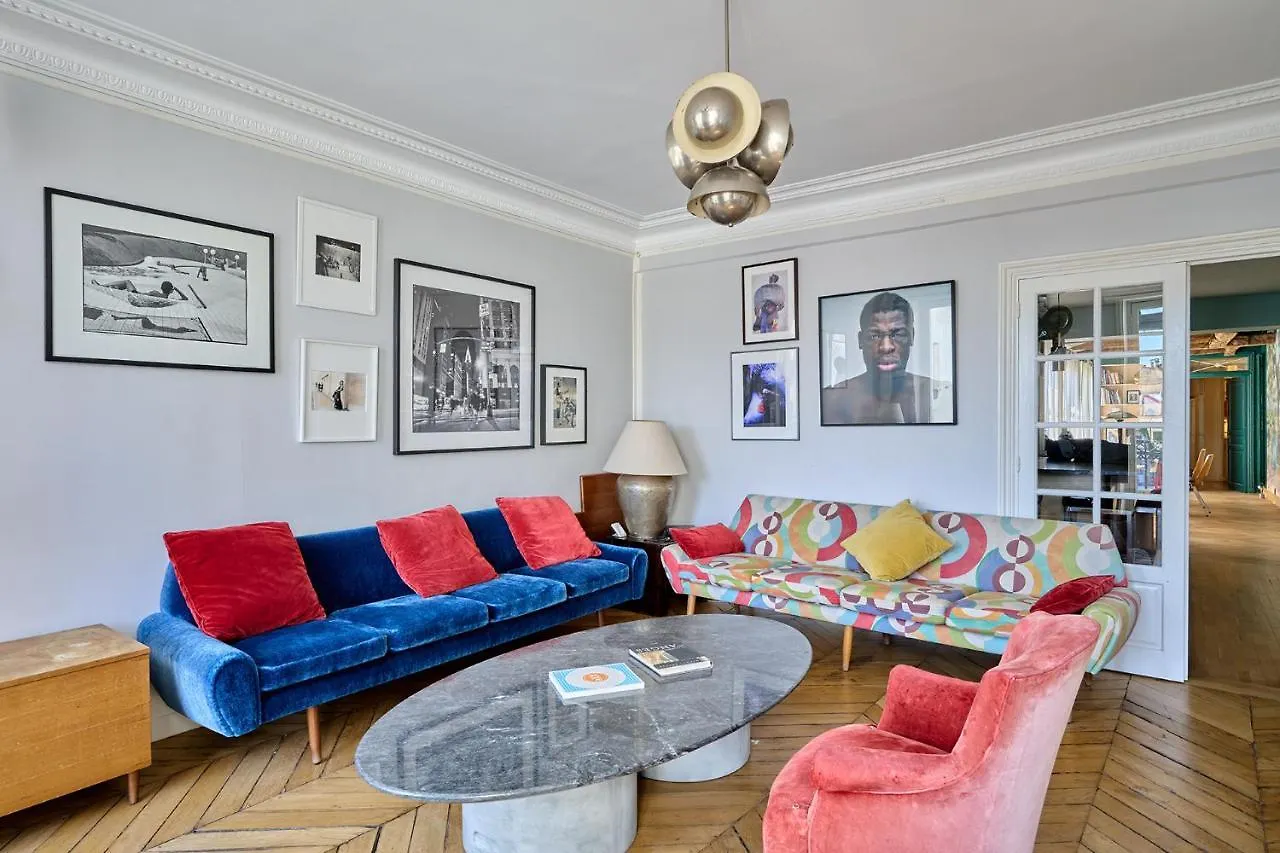 Apartment Center Of Paris With Terrace By Studio Prestige