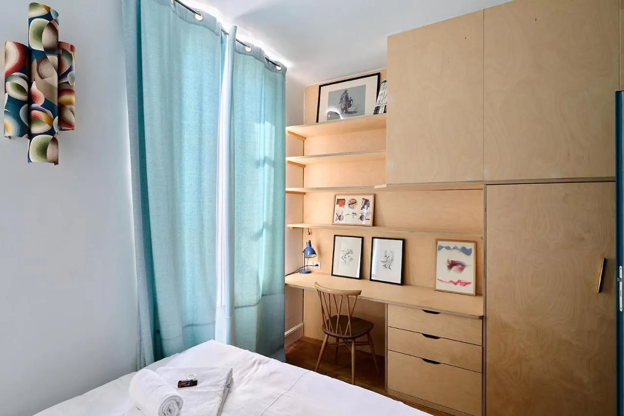 Apartment Center Of Paris With Terrace By Studio Prestige