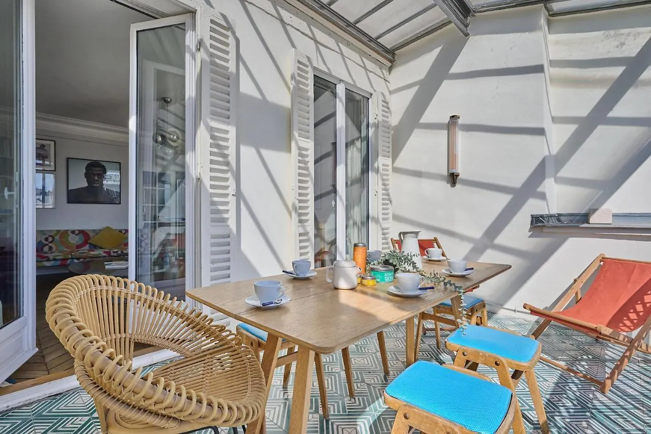 Apartment Center Of Paris With Terrace By Studio Prestige